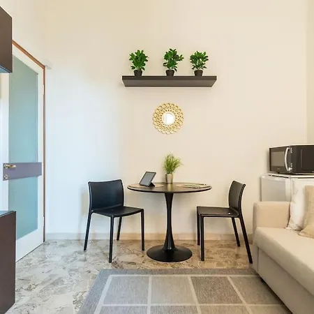 Col Di Lana Flexyrent Apartman Milánó